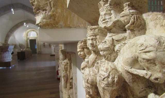 Bari, alla scoperta della gipsoteca: l dove l'arte rivive in centenari calchi di gesso